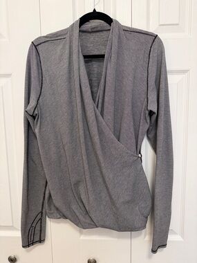 Lululemon Women's Gray Wrap-Style Long Sleeve Top